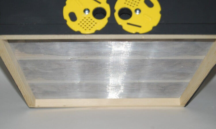 Winter Bee Hive Wraps Lappes Bee Supply